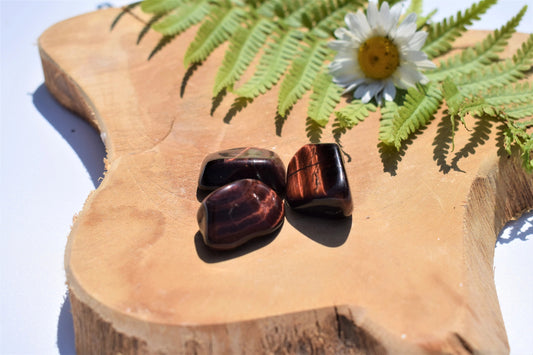 Rode tijgeroog trommelsteen