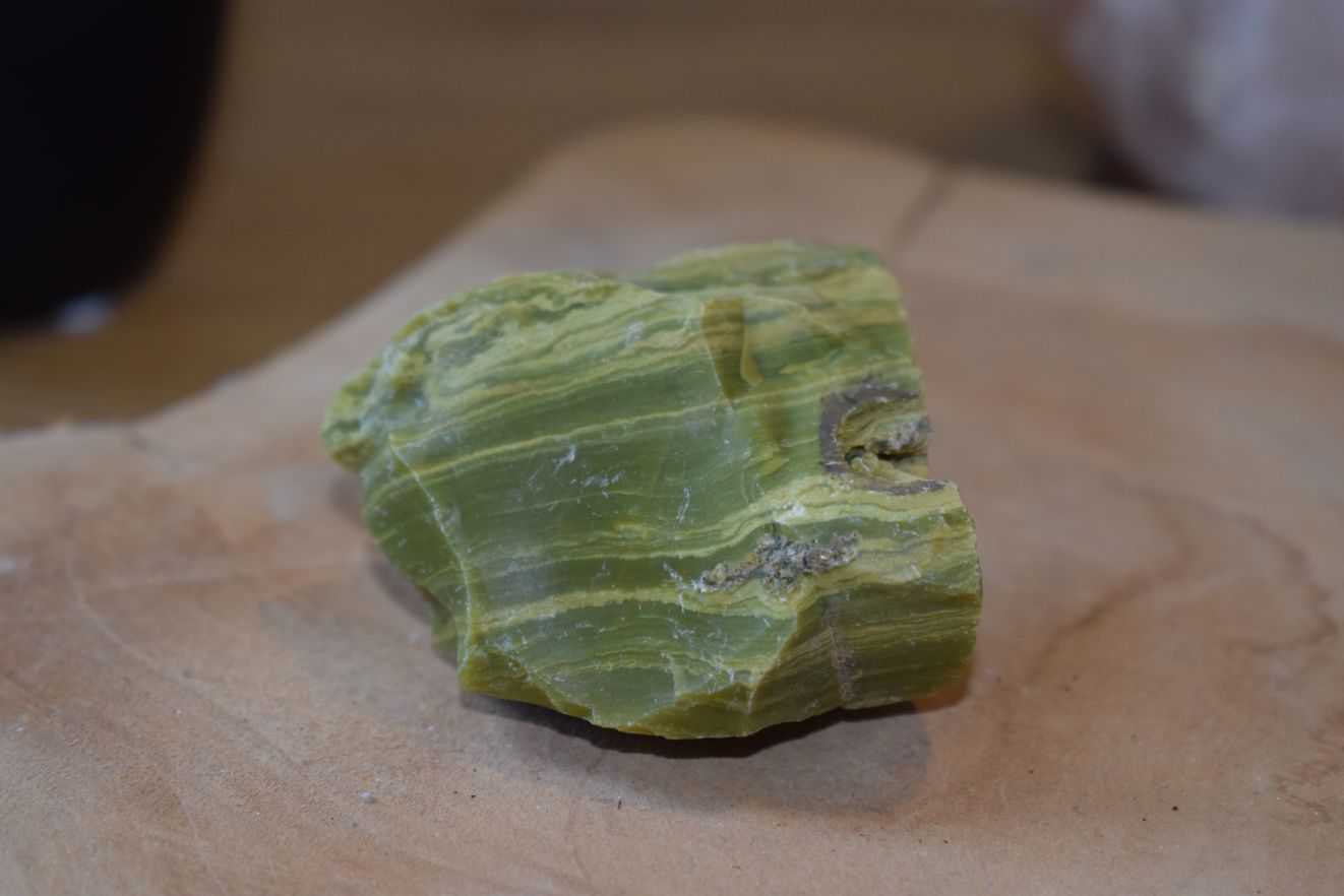 Groene opaal ruw #1