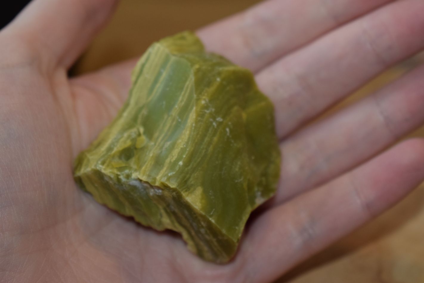 Groene opaal ruw #1
