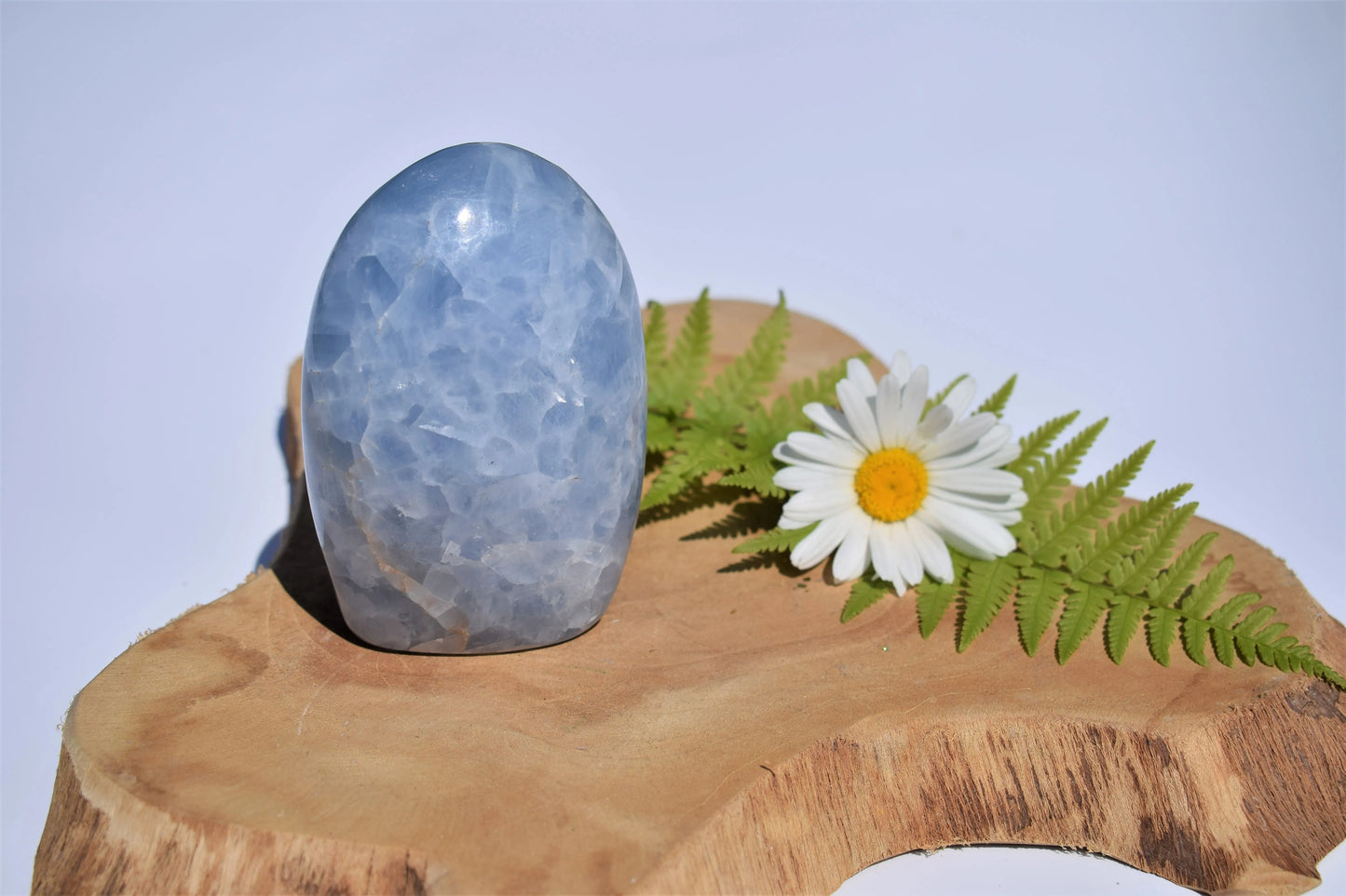 Blauwe calciet sculptuur #1