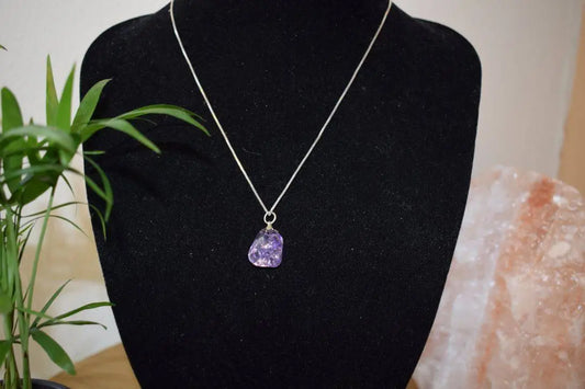 bergkristal hanger gekleurd (crackle)