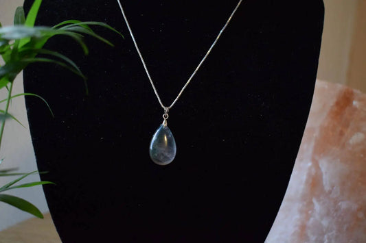 Fluoriet druppel hanger