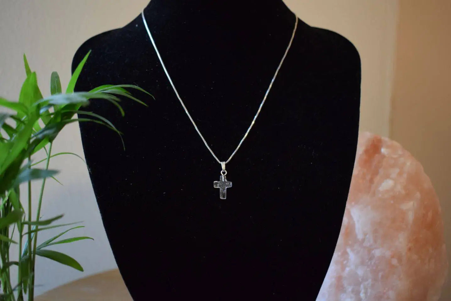 Bergkristal kruis hanger