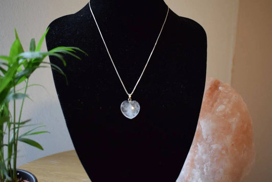 Bergkristal hart hanger 20 mm