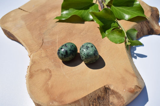 robijn in zoisiet trommelsteen