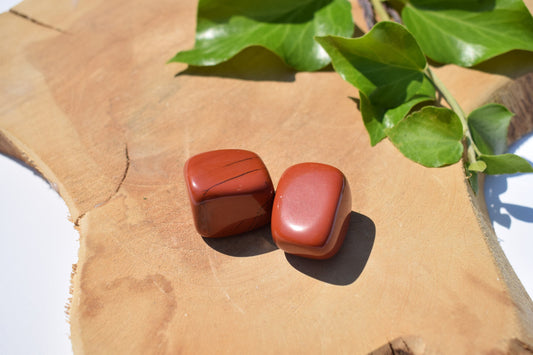 Rode jaspis trommelsteen