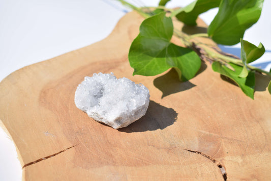 Celestien brokje met kleine kristallisering