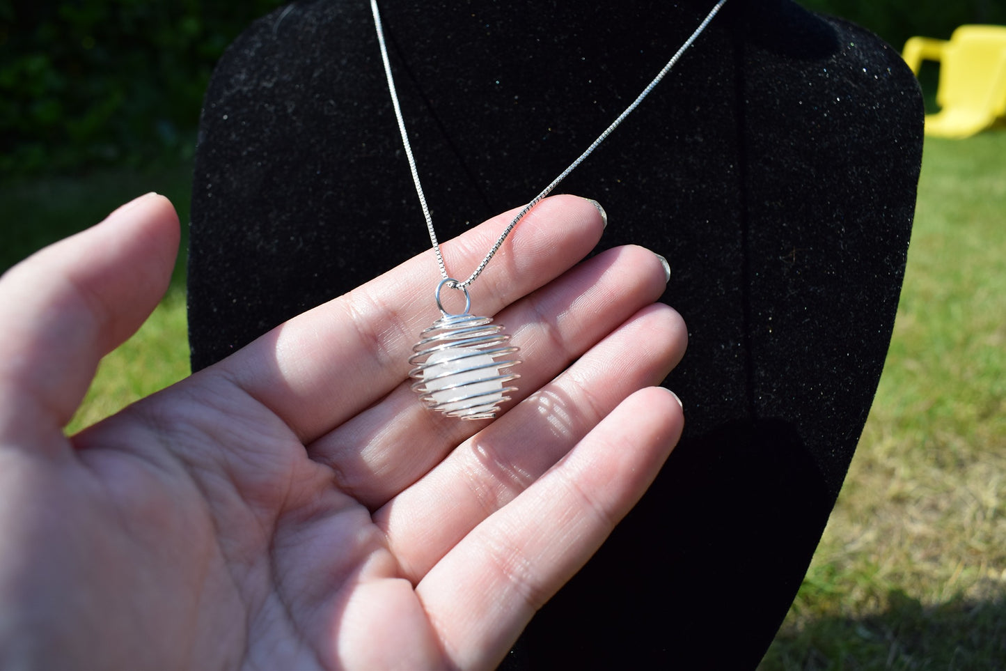 Kooihanger met bergkristal